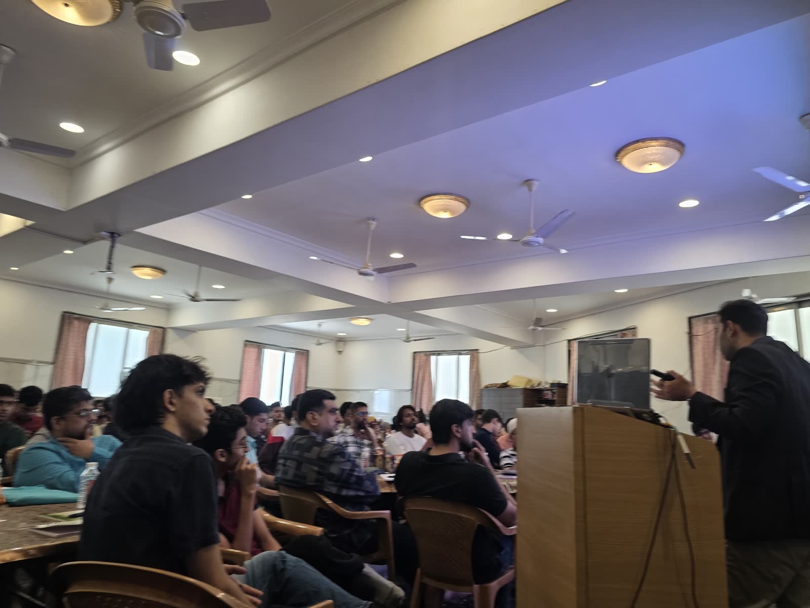 A full hall at the Juhu Kapaswadi bootcamp