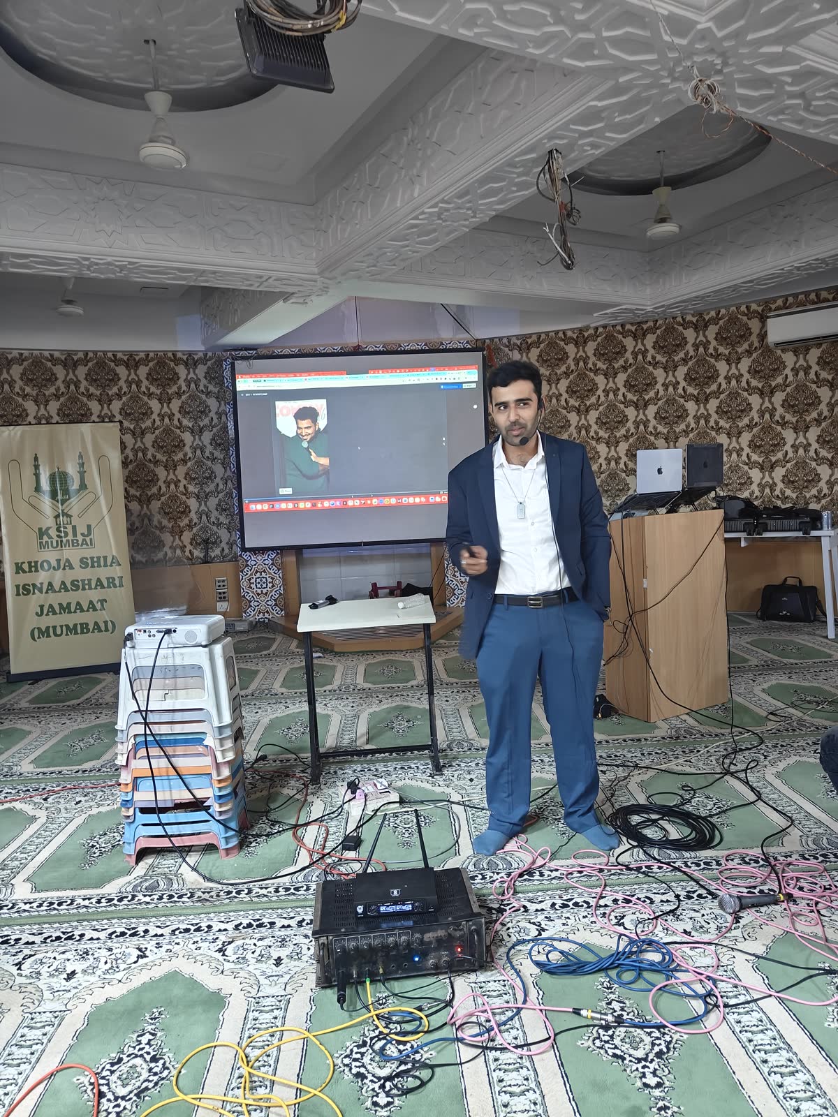 Ali presenting at the Mira Road bootcamp